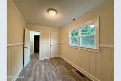 105 Rhodes Street, Williamston, NC 27892 - Photo 21
