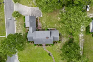 901 School Dr, Williamston, NC 27892 - Photo 17