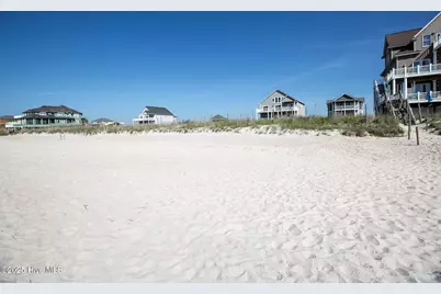 000 Hampton Colony Circle, North Topsail Beach, NC 28460 - Photo 15