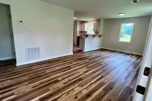 711 Smith Ln, Bolton, NC 28423 - Photo 5