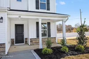 40 E Emily Gardens Dr, Selma, NC 27576 - Photo 3