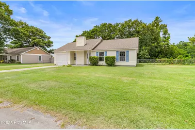 600 Foxfire Circle, Jacksonville, NC 28546 - Photo 3