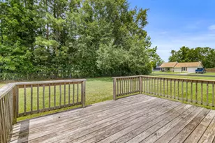 600 Foxfire Cir, Jacksonville, NC 28546 - Photo 31