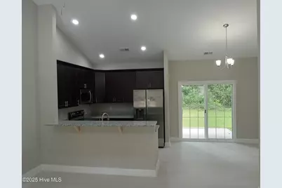 111 E Oliver Street, Whiteville, NC 28472 - Photo 5