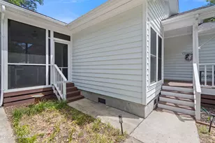 120 SE 2nd St, Oak Island, NC 28465 - Photo 3