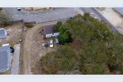 8708 E Oak Island Drive, Oak Island, NC 28465 - Photo 5