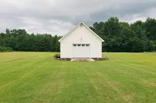 11061 Peacock Rd, Chadbourn, NC 28431 - Photo 5