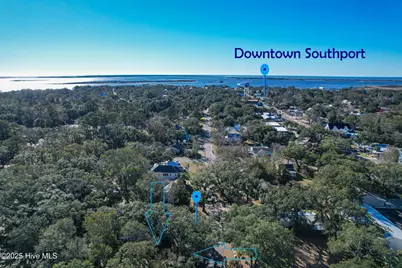 716 N Atlantic Avenue, Southport, NC 28461 - Photo 3