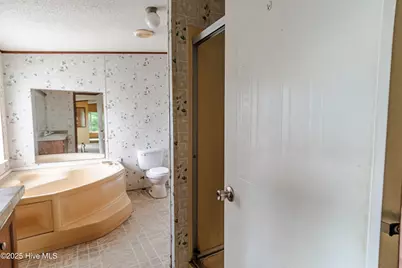 636 Community Center Drive, Kinston, NC 28504 - Photo 21
