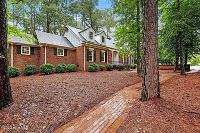 102 Cedar Lane, Clinton, NC 28328 - Photo 3