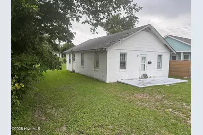 305 N 15th Street, Morehead City, NC 28557 - Photo 1