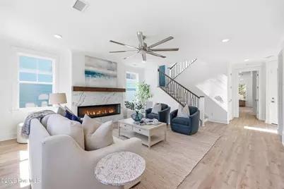 2030 Manor Parc Dr, Calabash, NC 28467 - Photo 5