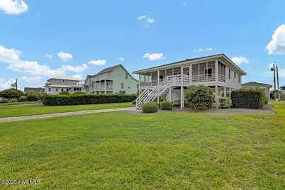 1040 Ocean Boulevard, Topsail Beach, NC 28445 - Photo 5