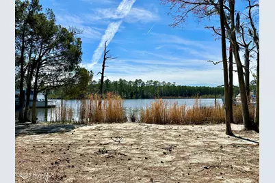 5514 Gondolier Drive, New Bern, NC 28560 - Photo 9