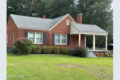 212 Richmond Avenue, Hamlet, NC 28345 - Photo 1