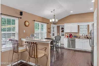 1409 Faulkenberry Road, Wilmington, NC 28409 - Photo 7