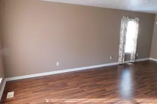 1010 W Scotsdale Rd, Laurinburg, NC 28352 - Photo 7