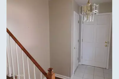 1010 W Scotsdale Road, Laurinburg, NC 28352 - Photo 3