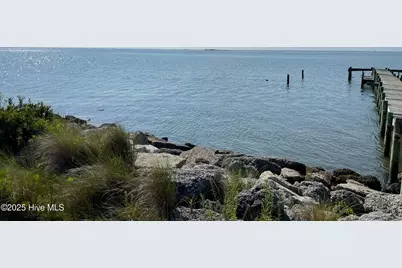 620 Seashore Dr Drive, Atlantic, NC 28511 - Photo 7