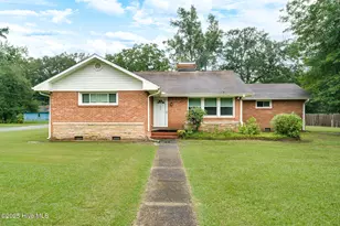 503 W Bay St, Warsaw, NC 28398 - Photo 1