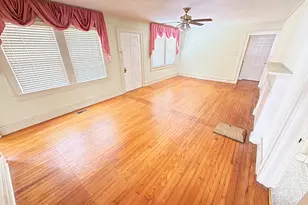 617 N Church St St, Mount Olive, NC 28365 - Photo 3