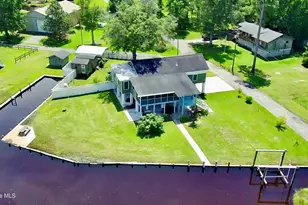 173 Hideaway Rd, Belhaven, NC 27810 - Photo 1