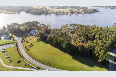 572 Dawson Creek Boulevard, Oriental, NC 28571 - Photo 3