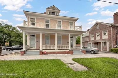 8 S 7th Street, Wilmington, NC 28401 - Photo 1