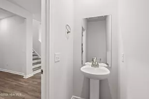 1098 Hanson Dr, Leland, NC 28451 - Photo 5