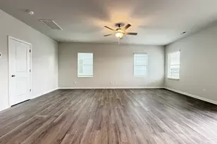 1098 Hanson Dr, Leland, NC 28451 - Photo 9