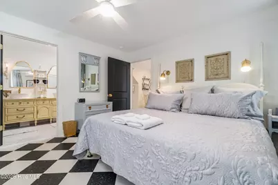 1300 Evans Street, Morehead City, NC 28557 - Photo 29