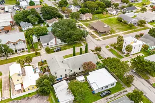 1300 Evans St, Morehead City, NC 28557 - Photo 49