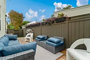 1300 Evans St, Morehead City, NC 28557 - Photo 27