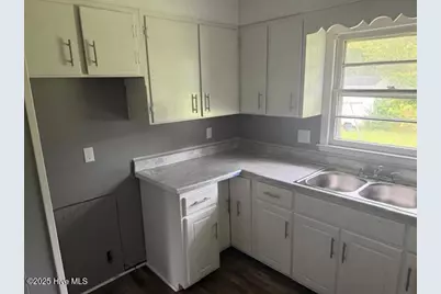 190 Lealer Lyons Drive, Whiteville, NC 28472 - Photo 13