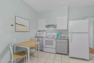 1406 Evans St, Morehead City, NC 28557 - Photo 9