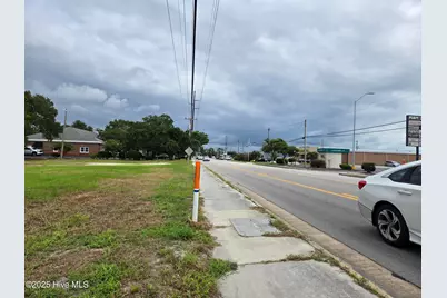3100 Bridges Street, Morehead City, NC 28557 - Photo 3
