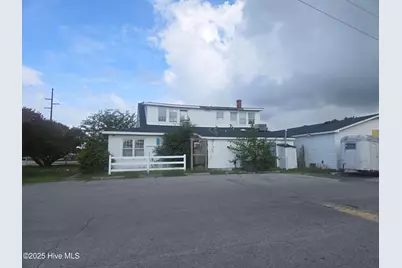 3110 Bridges Street, Morehead City, NC 28557 - Photo 5