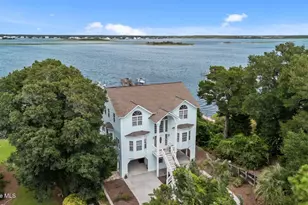 8722 Emerald Plantation Rd, Emerald Isle, NC 28594 - Photo 13