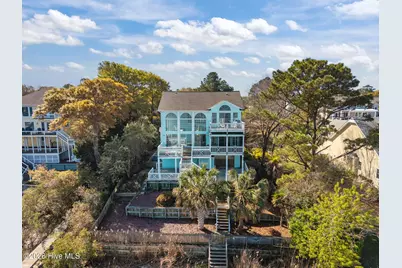 8722 Emerald Plantation Road, Emerald Isle, NC 28594 - Photo 9