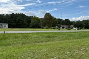 8274 US-701 Hwy, Elizabethtown, NC 28337 - Photo 1