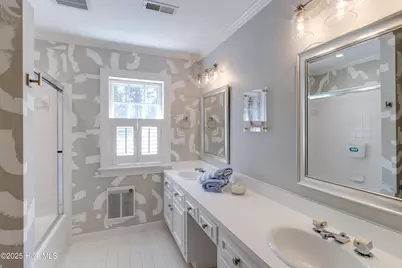 611 Queen Annes Road, Greenville, NC 27858 - Photo 31