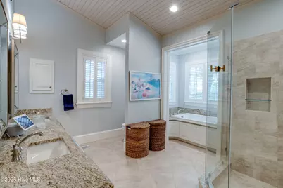611 Queen Annes Road, Greenville, NC 27858 - Photo 23