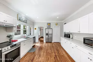 827 Colonial Dr, Wilmington, NC 28403 - Photo 11