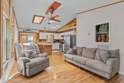 211 NE 55th Street, Oak Island, NC 28465 - Photo 5