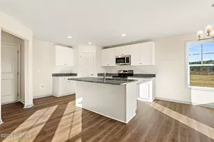 45 E Emily Gardens Dr, Selma, NC 27576 - Photo 9