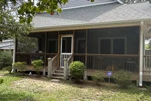 109 SE 79th St, Oak Island, NC 28465 - Photo 3