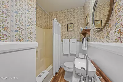 215 Pollock Street, New Bern, NC 28560 - Photo 45