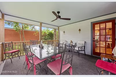 215 Pollock Street, New Bern, NC 28560 - Photo 93
