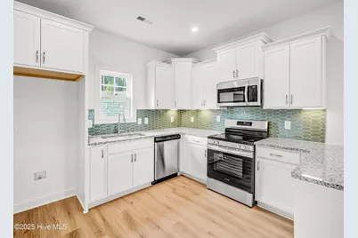544 Burgundy Drive, Southern Pines, NC 28387 - Photo 11