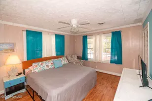 137 NW 9th St, Oak Island, NC 28465 - Photo 31